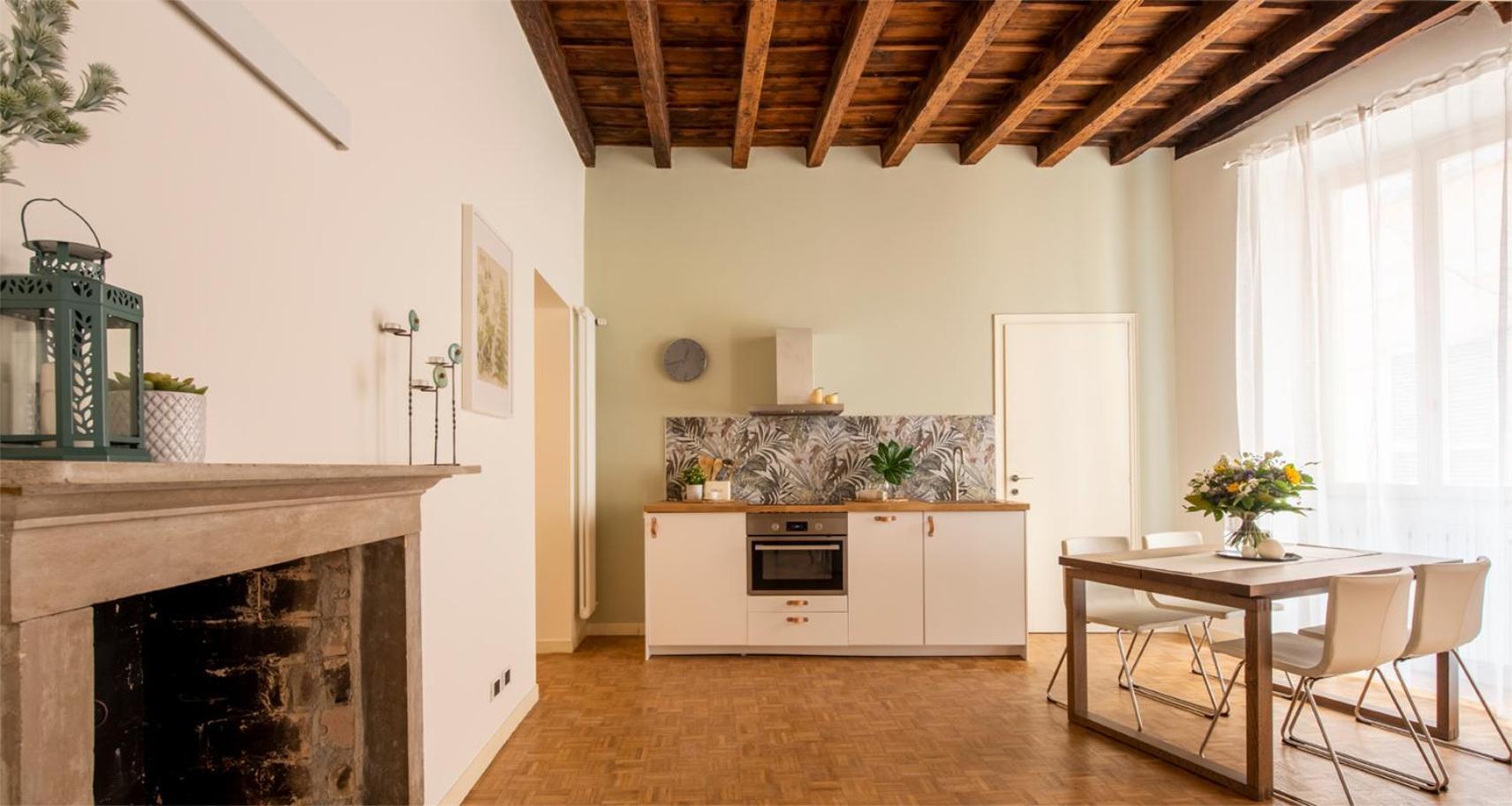 Charming Joivy Flat Next To Duomo Di โกโม ภายนอก รูปภาพ