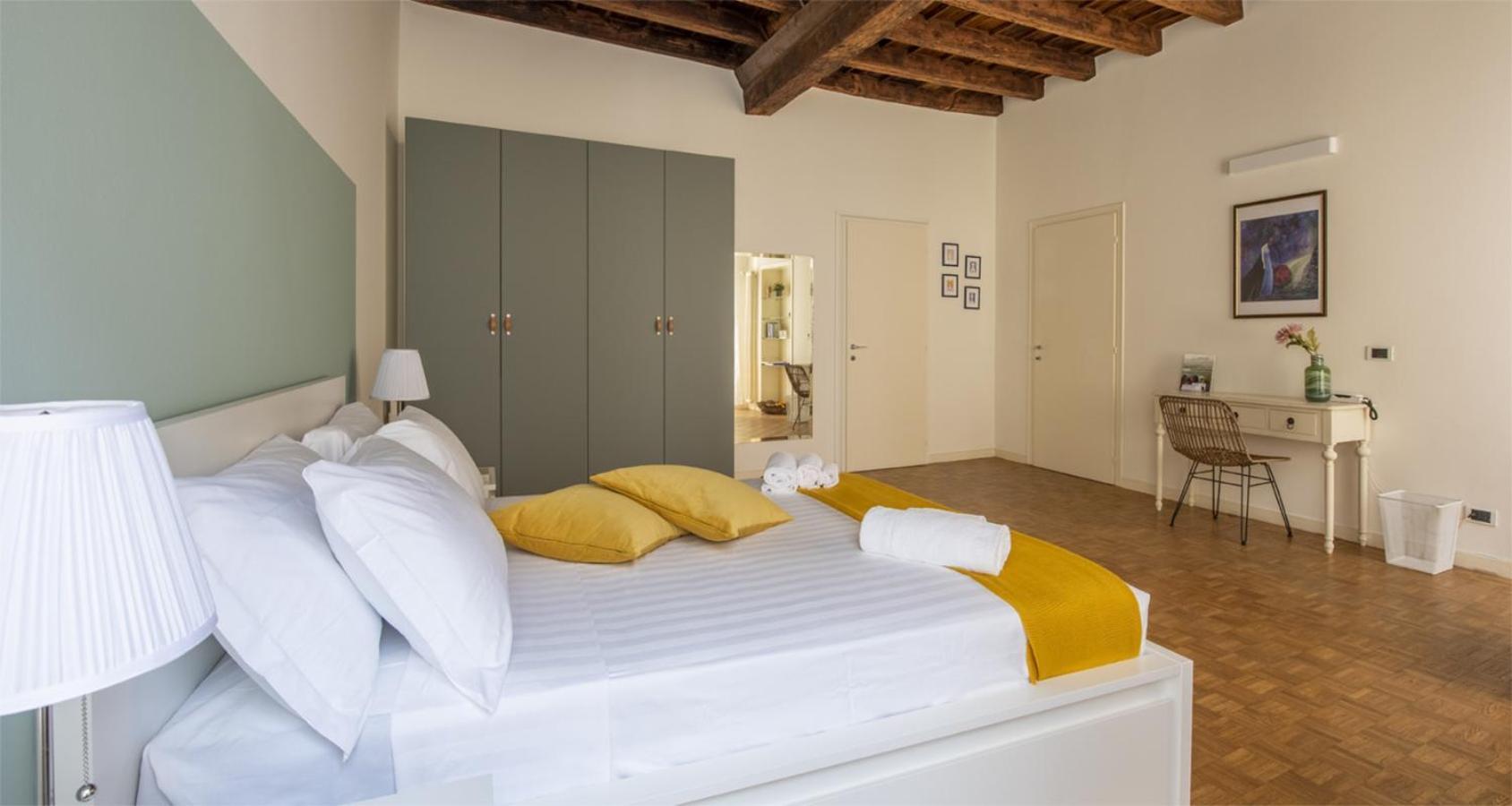 Charming Joivy Flat Next To Duomo Di โกโม ภายนอก รูปภาพ
