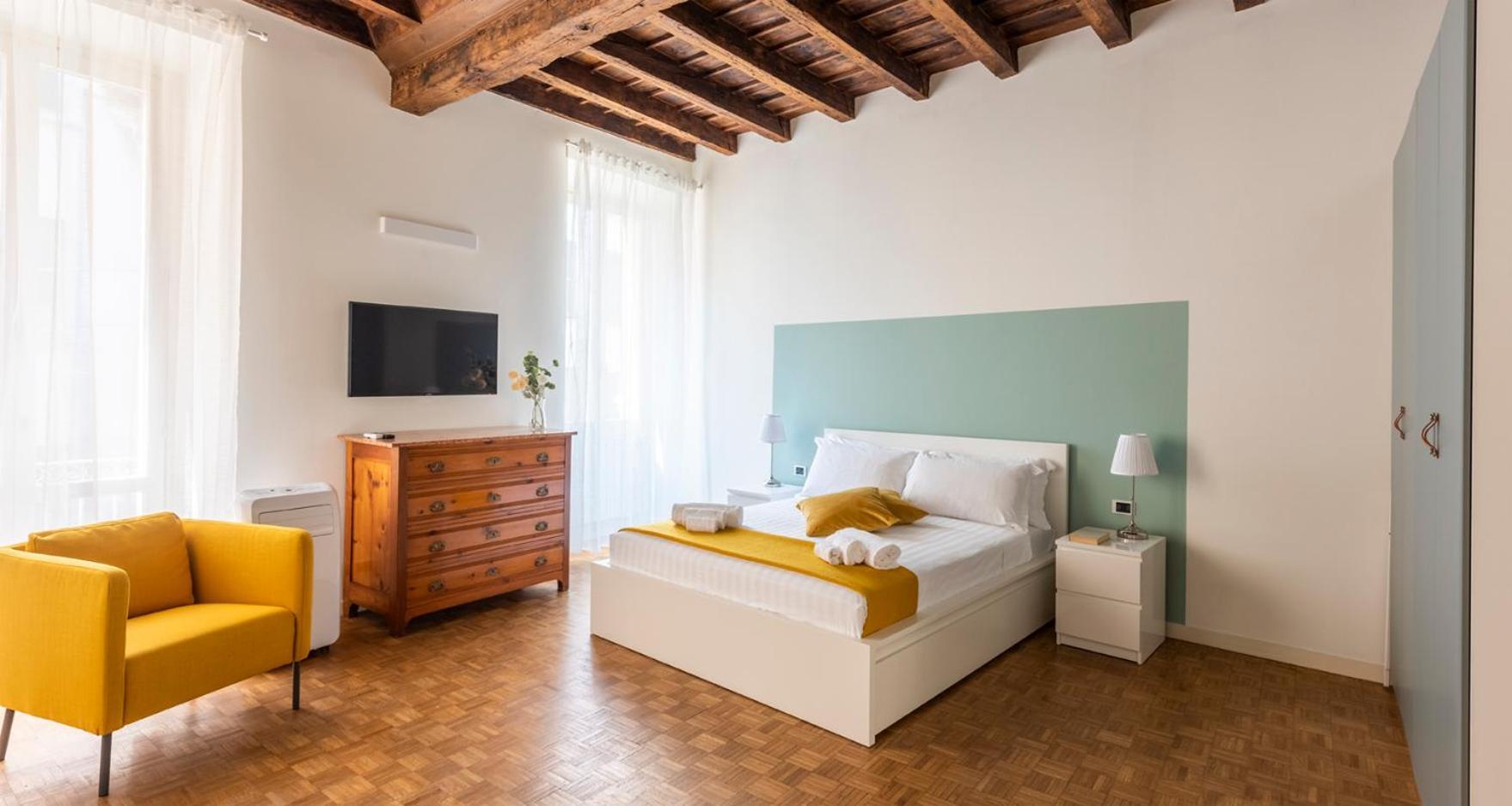 Charming Joivy Flat Next To Duomo Di โกโม ภายนอก รูปภาพ
